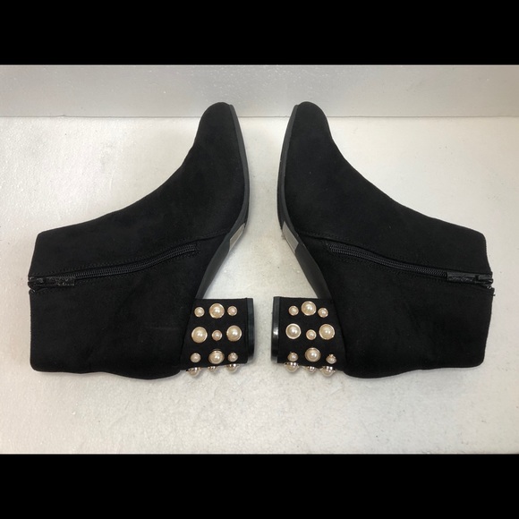 🛑SOLD🛑DbDk Fashion Suede Ankle Booties pearl - Picture 4 of 8